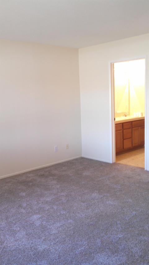11536 Oak St, Apple Valley, CA 92308 photo 22