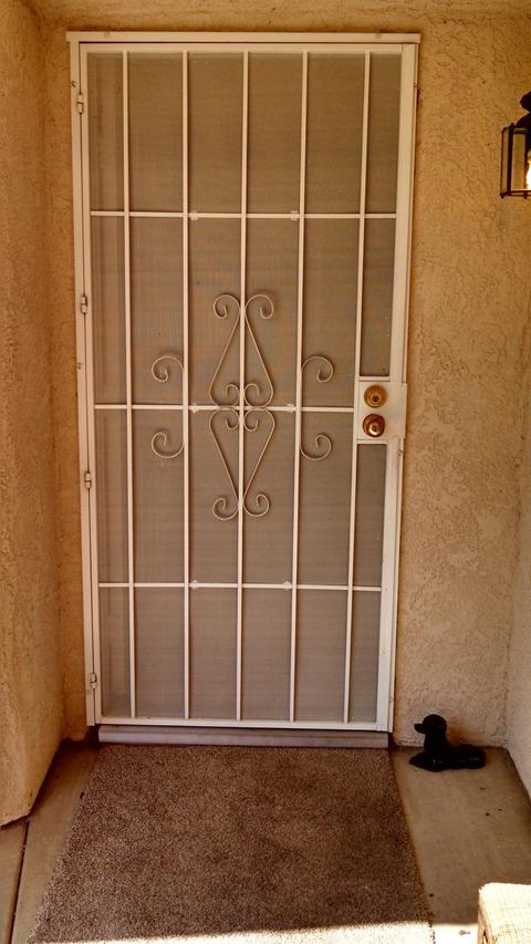 11536 Oak St, Apple Valley, CA 92308 photo 4