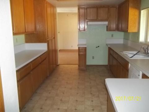 10672 Redlands Ave, Hesperia, CA 92345 photo 6