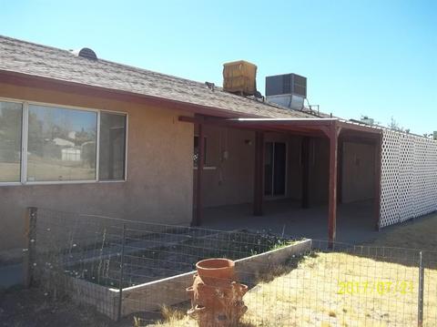 10672 Redlands Ave, Hesperia, CA 92345 photo 2