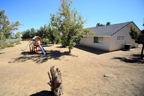 Undisclosed, Phelan, CA 92371 photo 25