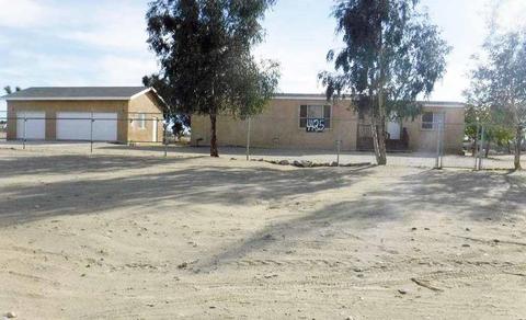 4425 La Mesa Rd, Phelan, CA 92371 photo 1