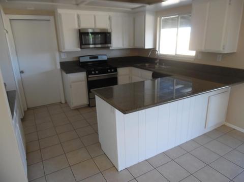 21164 Wisteria St, Apple Valley, CA 92308 photo 5