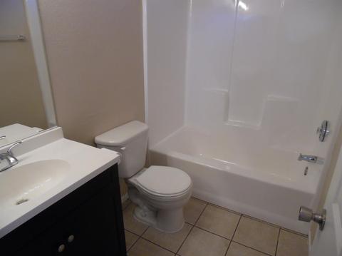 21164 Wisteria St, Apple Valley, CA 92308 photo 9