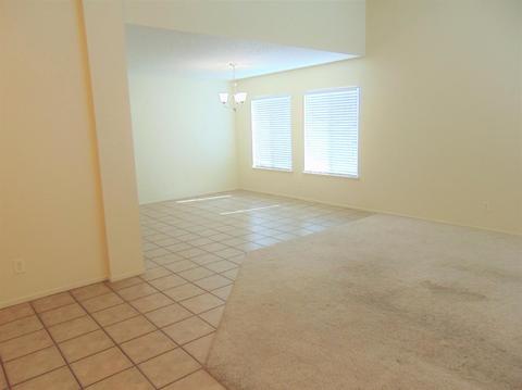 13440 Mountain Dr, Hesperia, CA 92344 photo 2