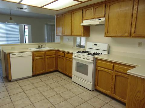 13440 Mountain Dr, Hesperia, CA 92344 photo 11
