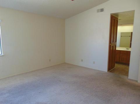 13440 Mountain Dr, Hesperia, CA 92344 photo 21
