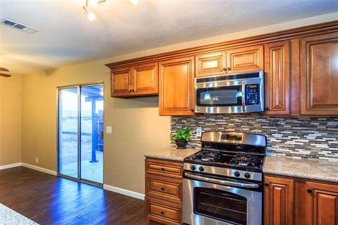 Undisclosed, Apple Valley, CA 92307 photo 5