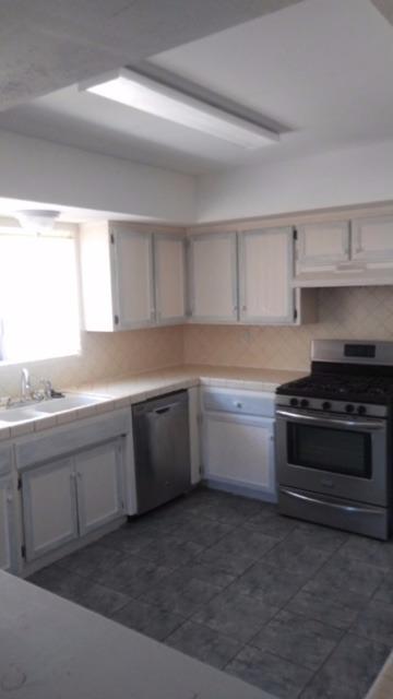 18150 Live Oak St, Hesperia, CA 92345 photo 14