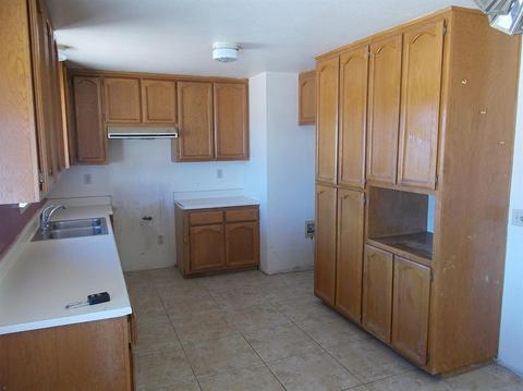 11917 4th Ave, Hesperia, CA 92345 photo 5