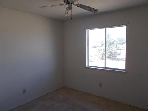 11917 4th Ave, Hesperia, CA 92345 photo 12