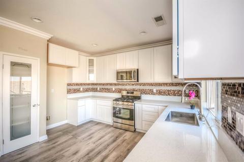 14452 Silent Spring St, Hesperia, CA 92344 photo 5