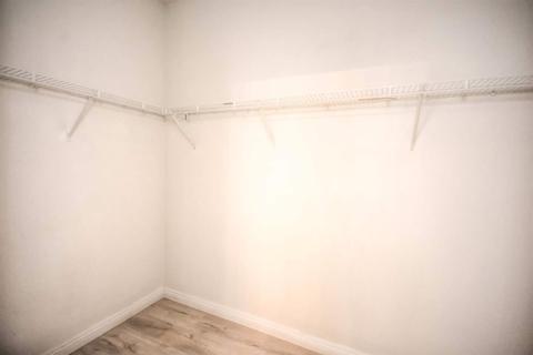 14452 Silent Spring St, Hesperia, CA 92344 photo 18