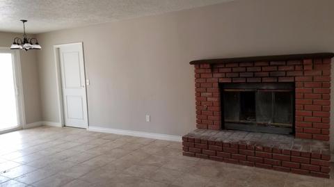 10789 Banning Ave, Hesperia, CA 92345 photo 4