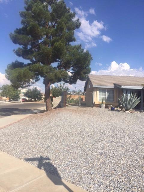 14827 Redwood St, Adelanto, CA 92301 photo 3