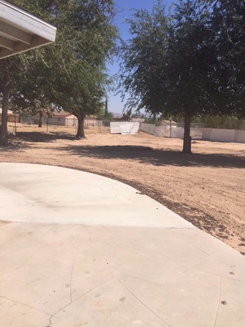 12819 Pocono Rd, Apple Valley, CA 92308 photo 13