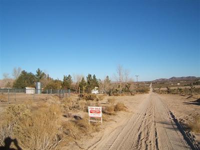 28522 Sutter Rd, Lucerne Valley, CA 92356 photo 6