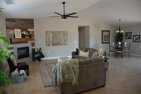 8253 6th Ave, Hesperia, CA 92345 photo 12