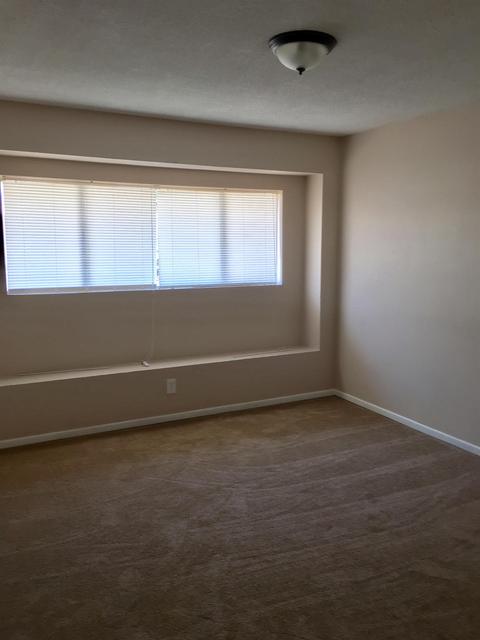 18270 Hinton St, Hesperia, CA 92345 photo 9