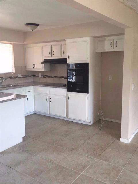 18270 Hinton St, Hesperia, CA 92345 photo 3