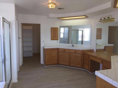 Undisclosed, Apple Valley, CA 92308 photo 12