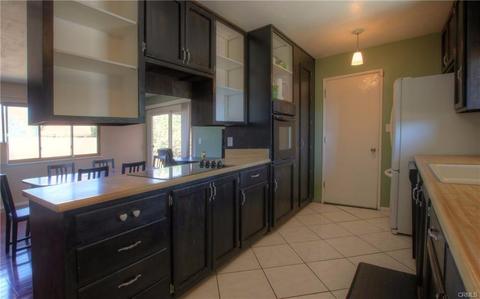 8030 Hemlock Ave, Hesperia, CA 92345 photo 4
