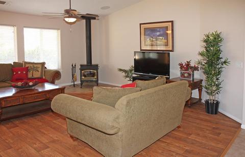 772 Calaveras Rd, Pinon Hills, CA 92372 photo 9