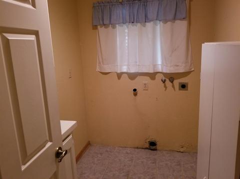 Undisclosed, Apple Valley, CA 92307 photo 7