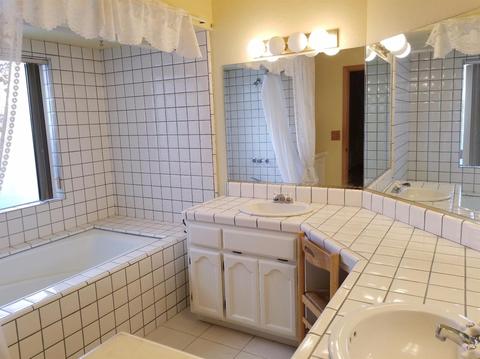 Undisclosed, Apple Valley, CA 92307 photo 13