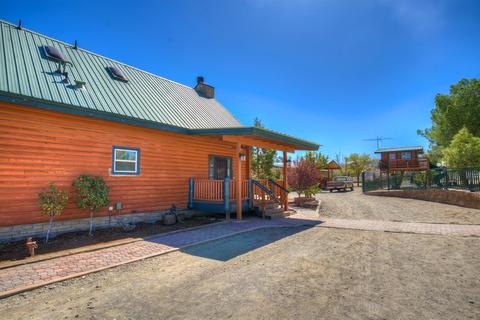 9503 Colfax Rd, Pinon Hills, CA 92372 photo 6