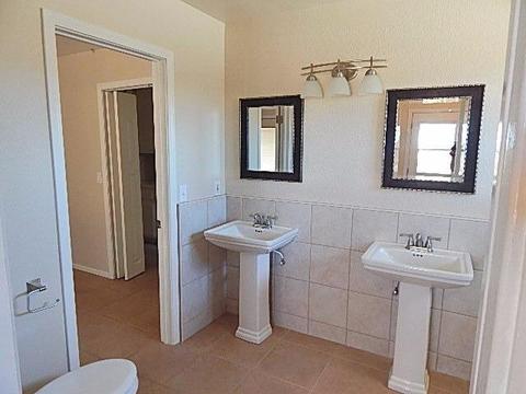 18268 Verano St, Hesperia, CA 92345 photo 8