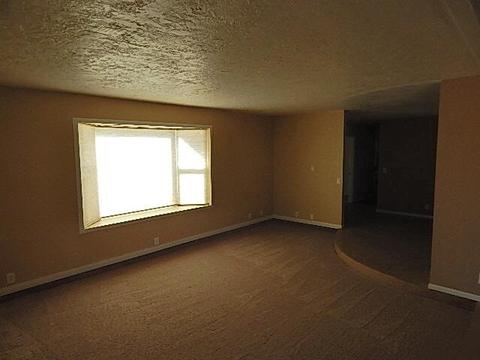 18268 Verano St, Hesperia, CA 92345 photo 10