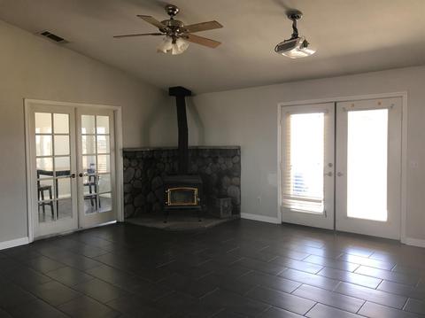 7181 7th St, Phelan, CA 92371 photo 4