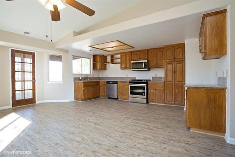 9598 Choiceana Ave, Hesperia, CA 92345 photo 8