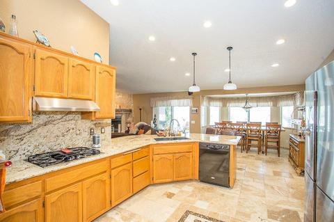 Undisclosed, Apple Valley, CA 92307 photo 14