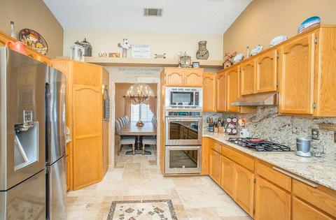 Undisclosed, Apple Valley, CA 92307 photo 12