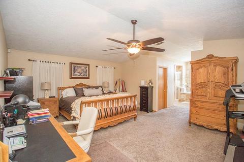 Undisclosed, Apple Valley, CA 92307 photo 16