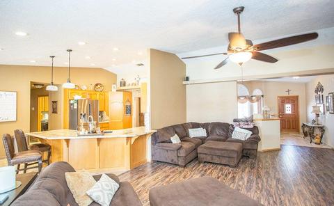 Undisclosed, Apple Valley, CA 92307 photo 11