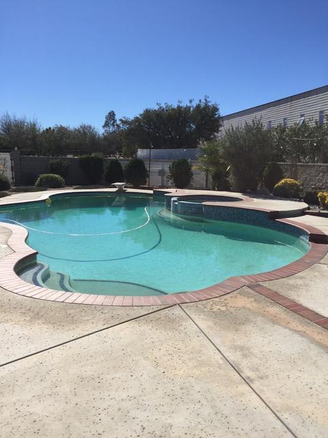 9215 Elm St, Phelan, CA 92371 photo 2