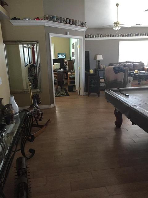 9215 Elm St, Phelan, CA 92371 photo 4