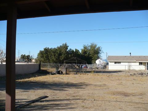 13890 Smoketree St, Hesperia, CA 92345 photo 3