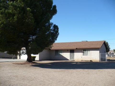 13890 Smoketree St, Hesperia, CA 92345 photo 2