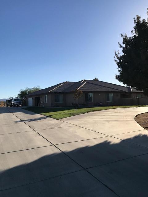 17845 Eucalyptus St, Hesperia, CA 92345 photo 2