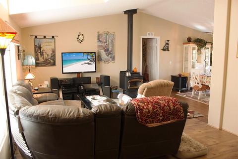 6830 Begonia Rd, Phelan, CA 92371 photo 7
