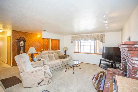 7944 Montrose Ave, Hesperia, CA 92345 photo 8
