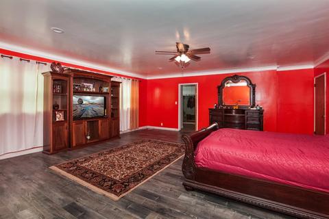 Undisclosed, Compton, CA 90220 photo 14