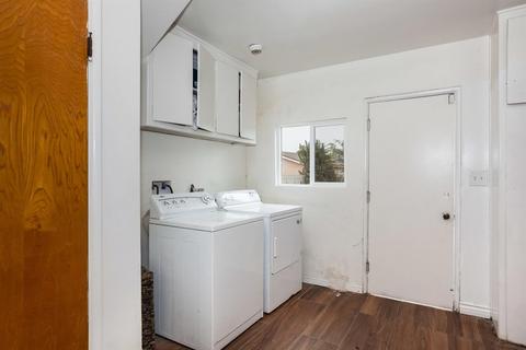 Undisclosed, Compton, CA 90220 photo 12