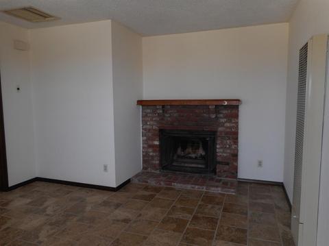 32673 Randall St, Lucerne Valley, CA 92356 photo 2