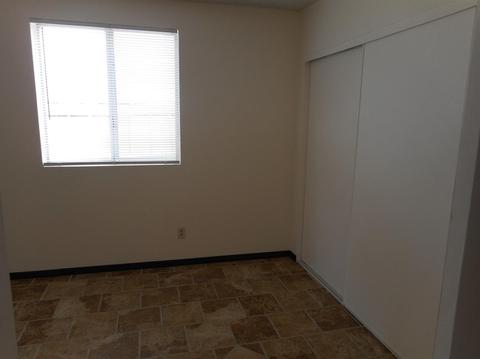 32673 Randall St, Lucerne Valley, CA 92356 photo 9