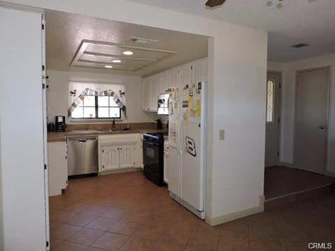 11875 Cibola Rd, Apple Valley, CA 92308 photo 4